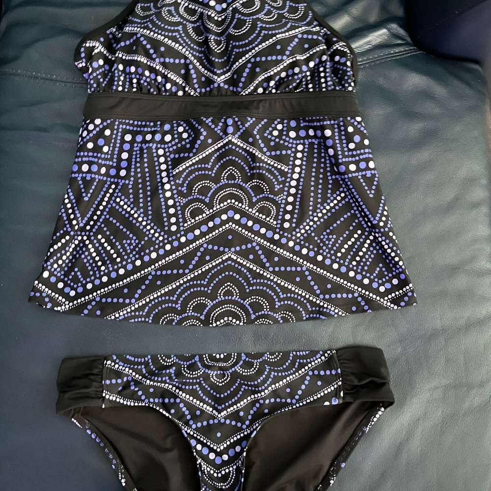 Black and Purple Geometric Women's Swim Set